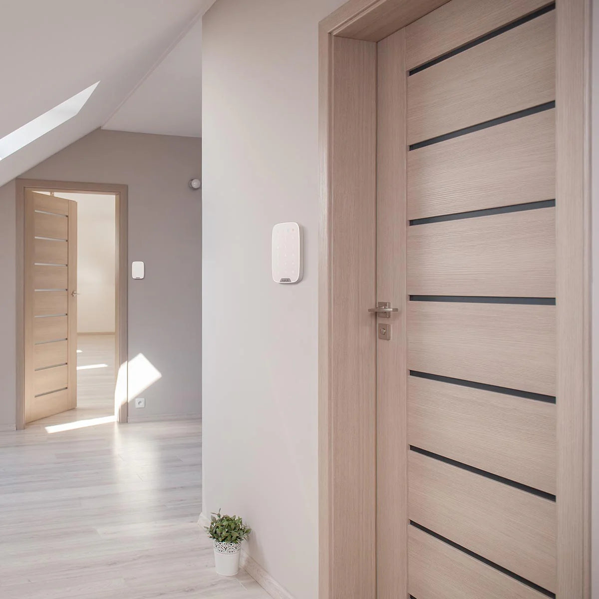 Ajax KeyPad: Bàn Phím Kích Hoạt Không Dây Ajax