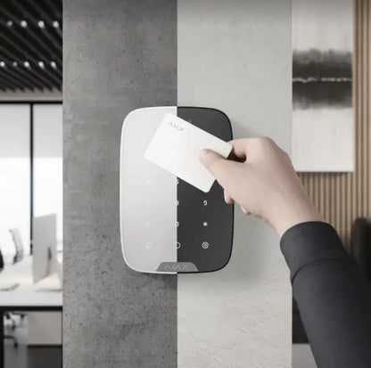 Ajax KeyPad: Bàn Phím Kích Hoạt Không Dây Ajax