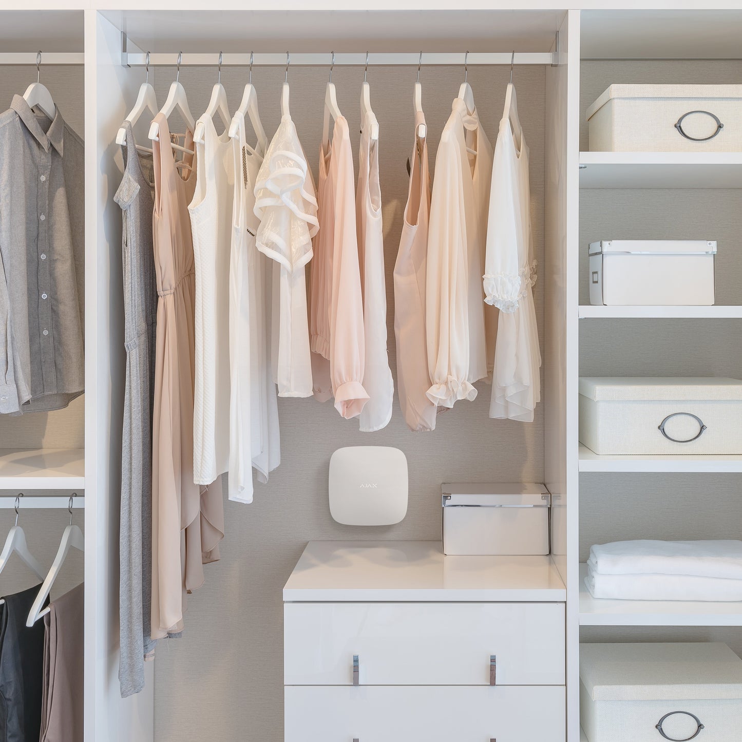 Ajax Hub 2 Plus: Bộ Xử Lý Trung Tâm Đời 2 Plus