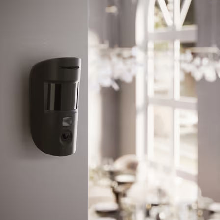 Ajax MotionCam HDR Jeweller : Cảm biến hồng ngoại chụp ảnh kèm báo động