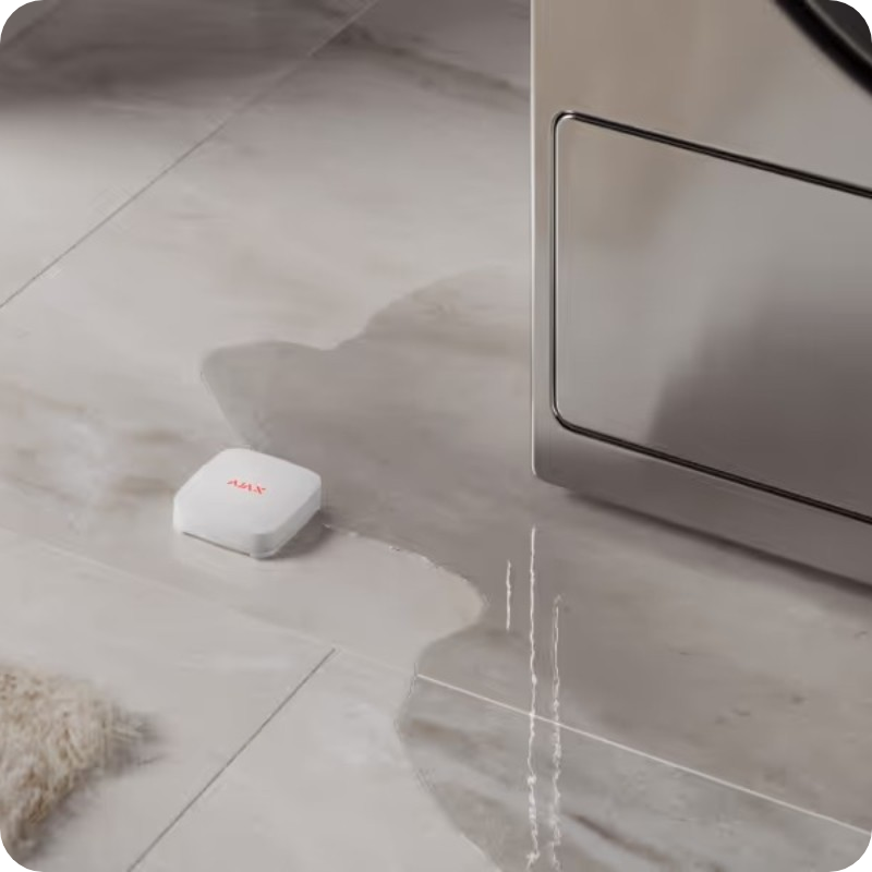 Ajax Hub 4G + LeakProtect: Bộ cảm biến báo động ngập/ tràn nước